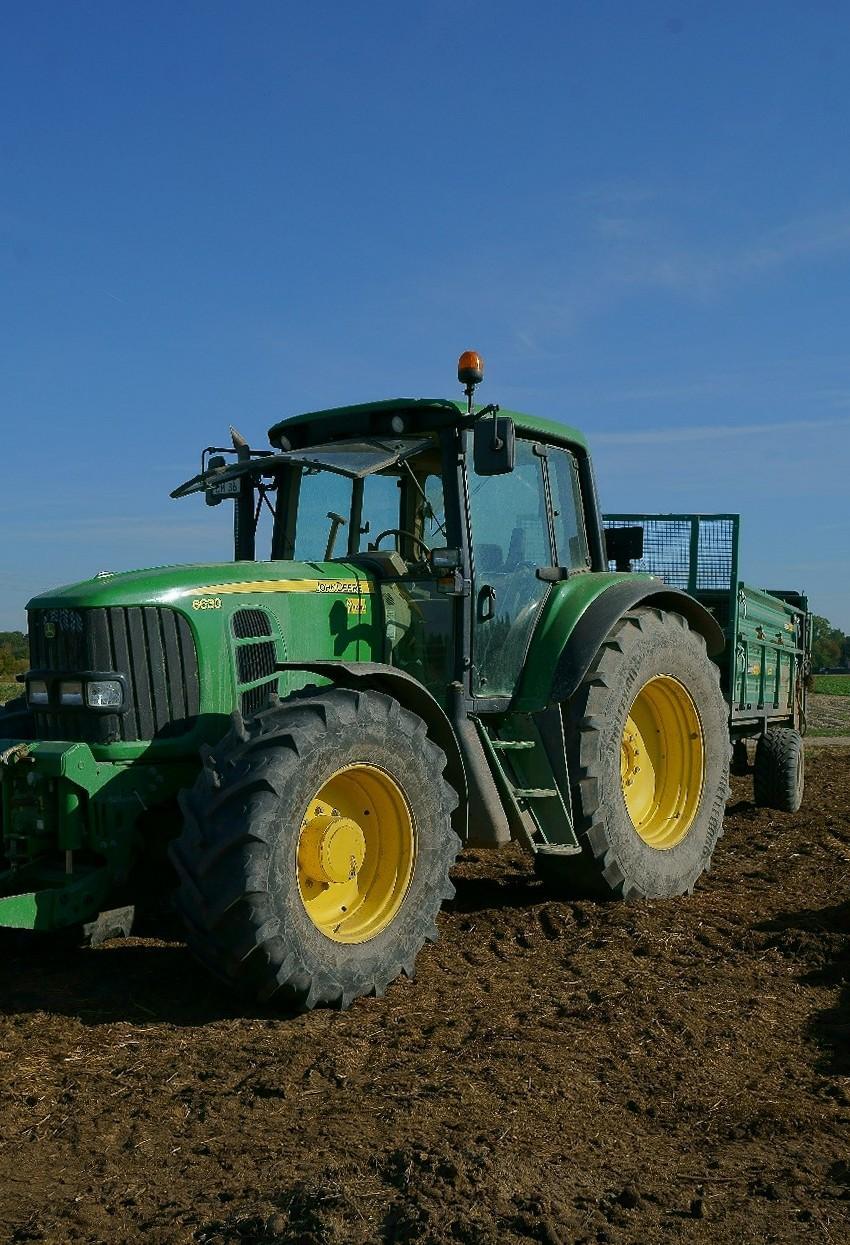 John Deere Tractor Wallpapers