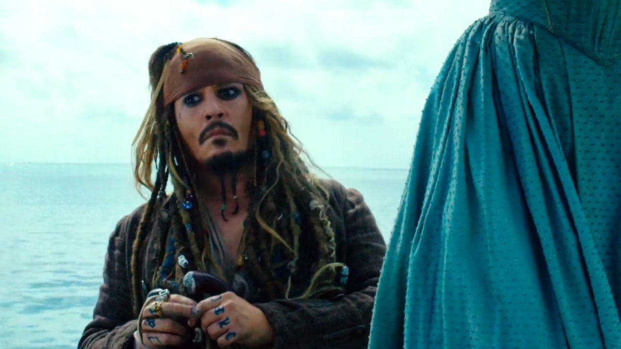 Johnny Depp As Jack Sparrow In Pirates Of The Caribbean Dead Men Tell No Tales Wallpapers