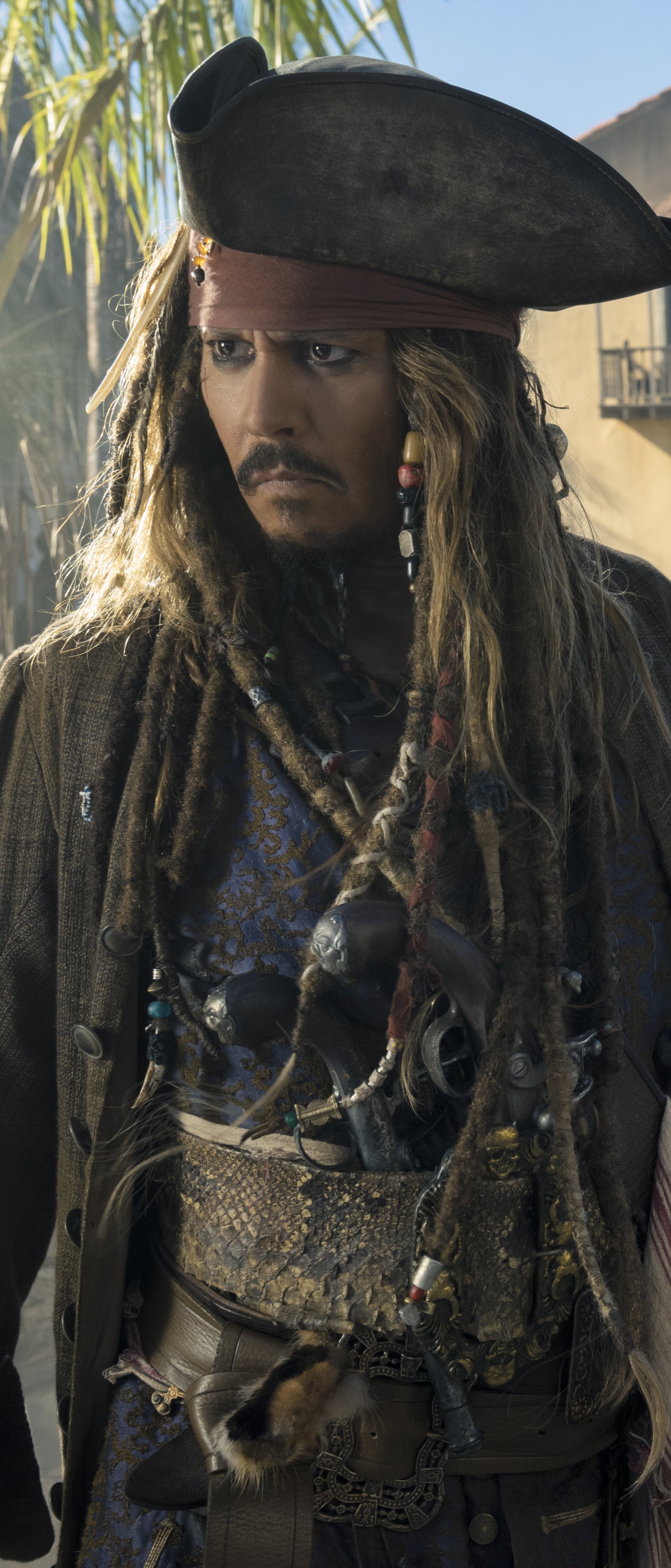 Johnny Depp As Jack Sparrow In Pirates Of The Caribbean Dead Men Tell No Tales Wallpapers