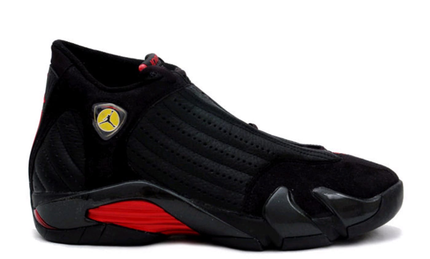 Jordan 14 Thunder On Feet Wallpapers