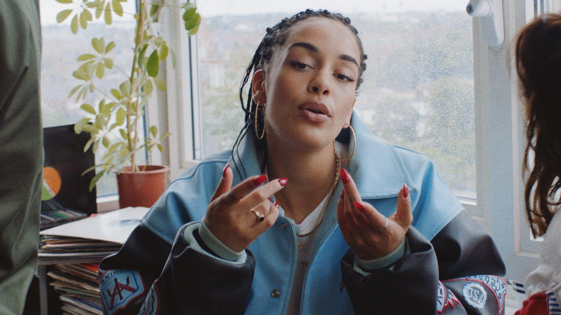 Jorja Smith Wallpapers