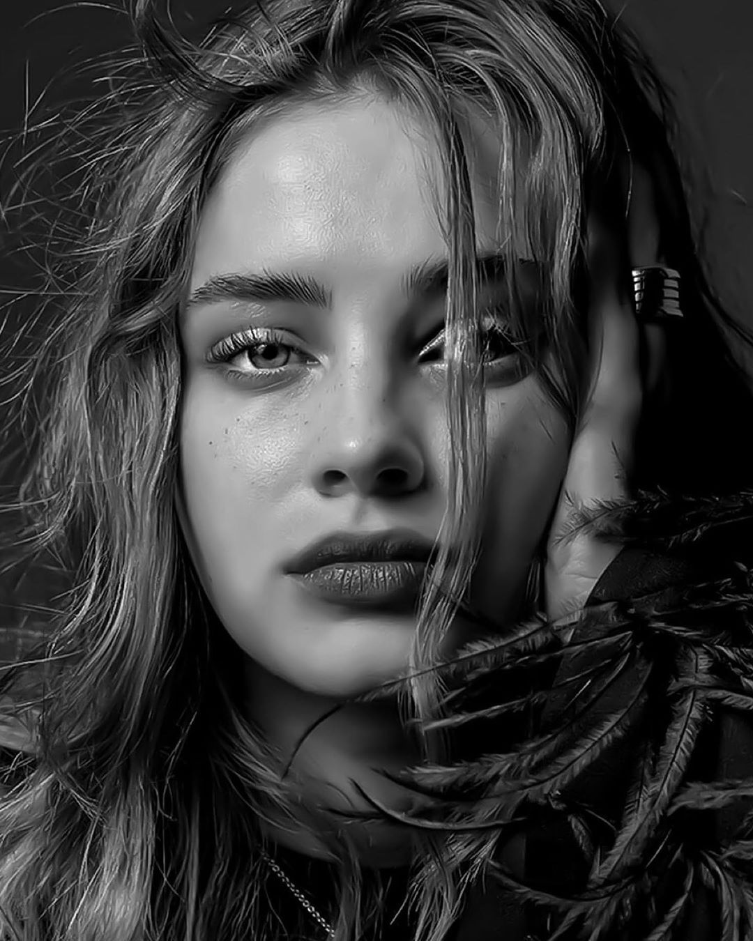 Josephine Langford Monochrome Face Wallpapers