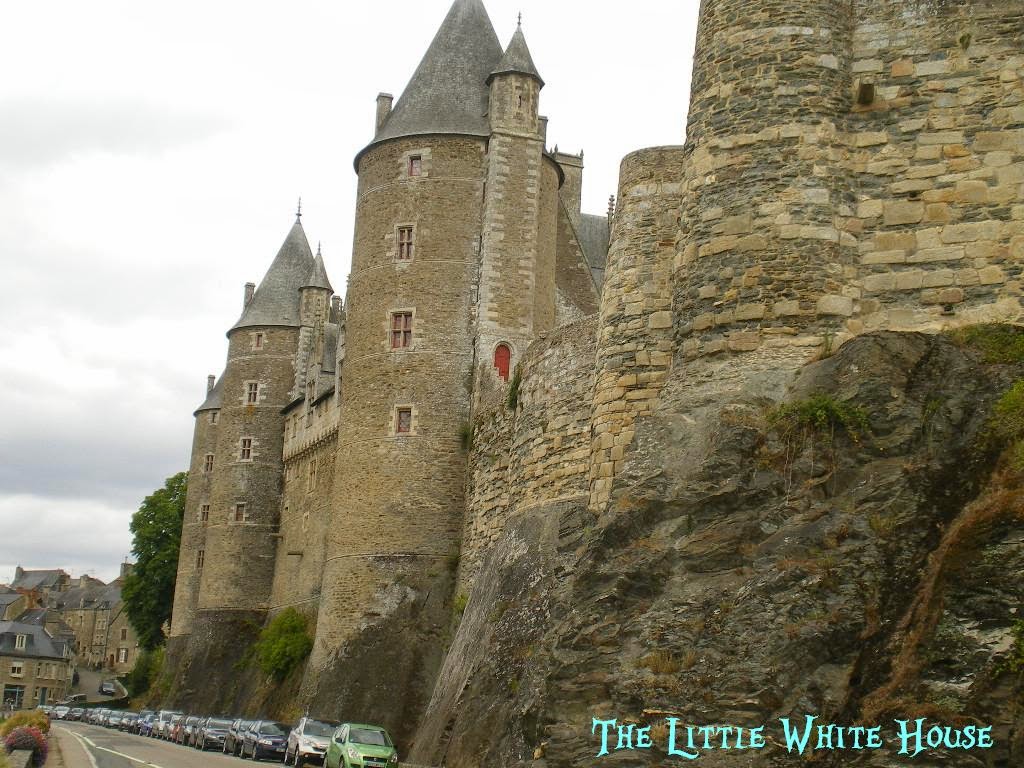 Josselin Castle Wallpapers