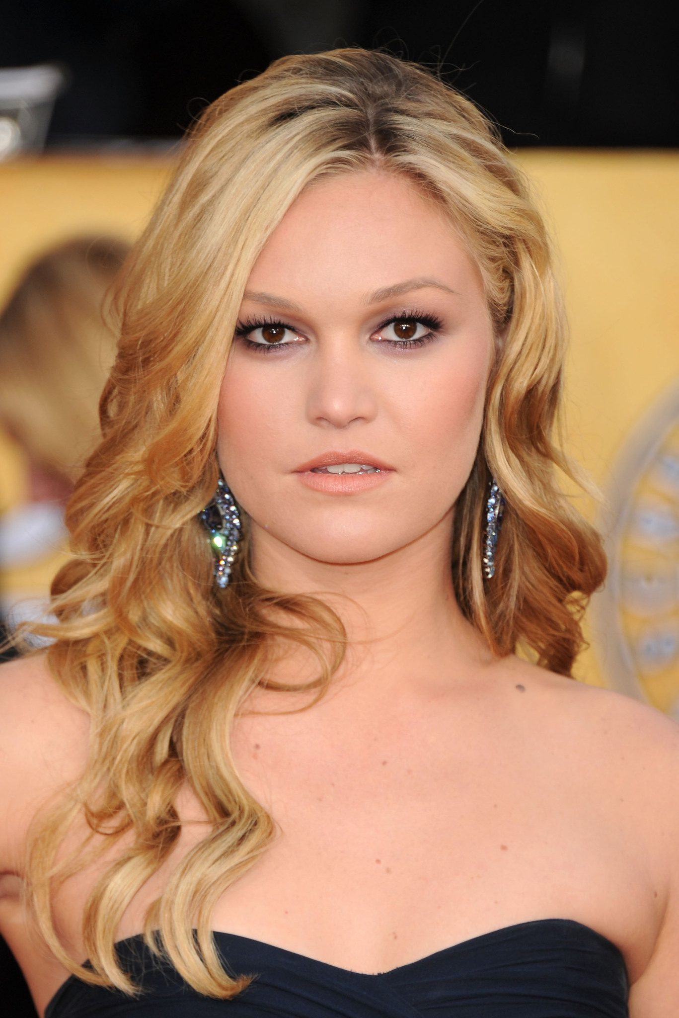 Julia Stiles Wallpapers