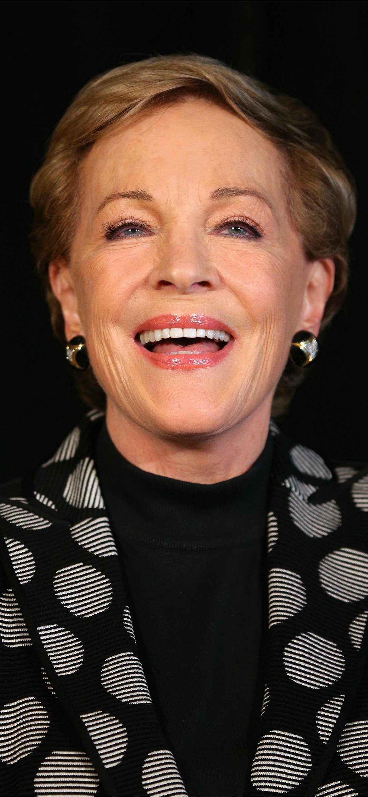 Julie Andrews Wallpapers