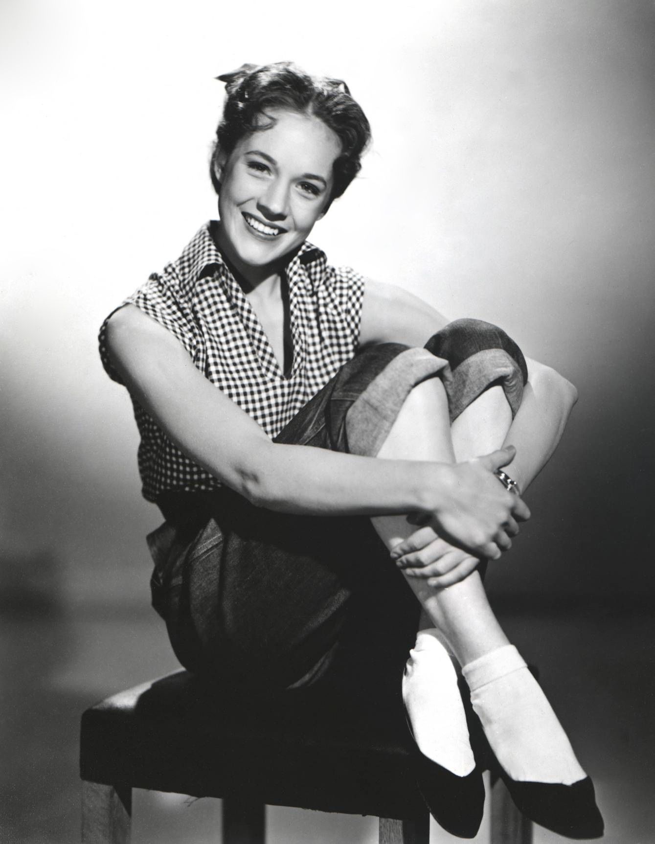 Julie Andrews Wallpapers