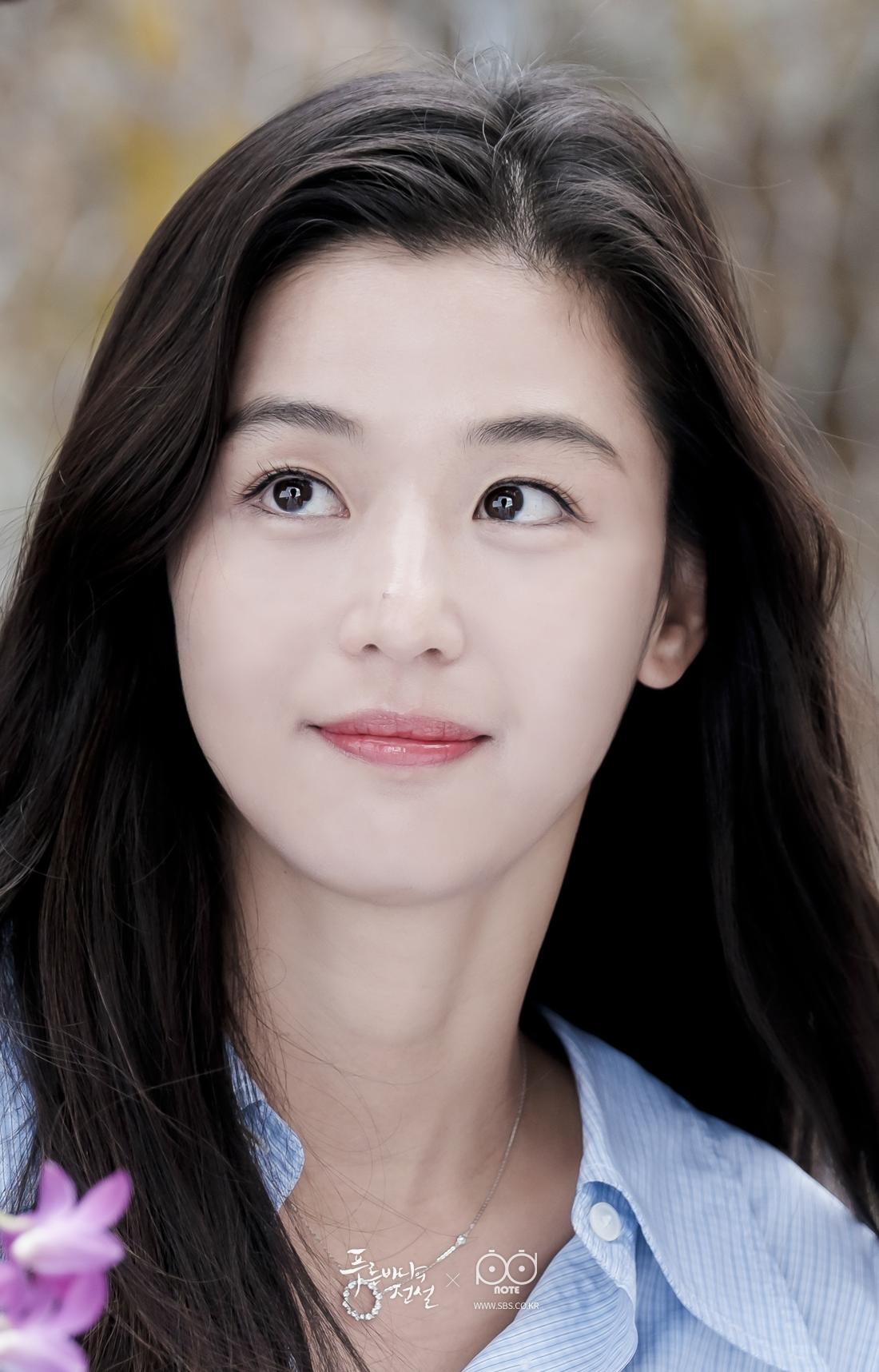 Jun Ji-Hyun Wallpapers