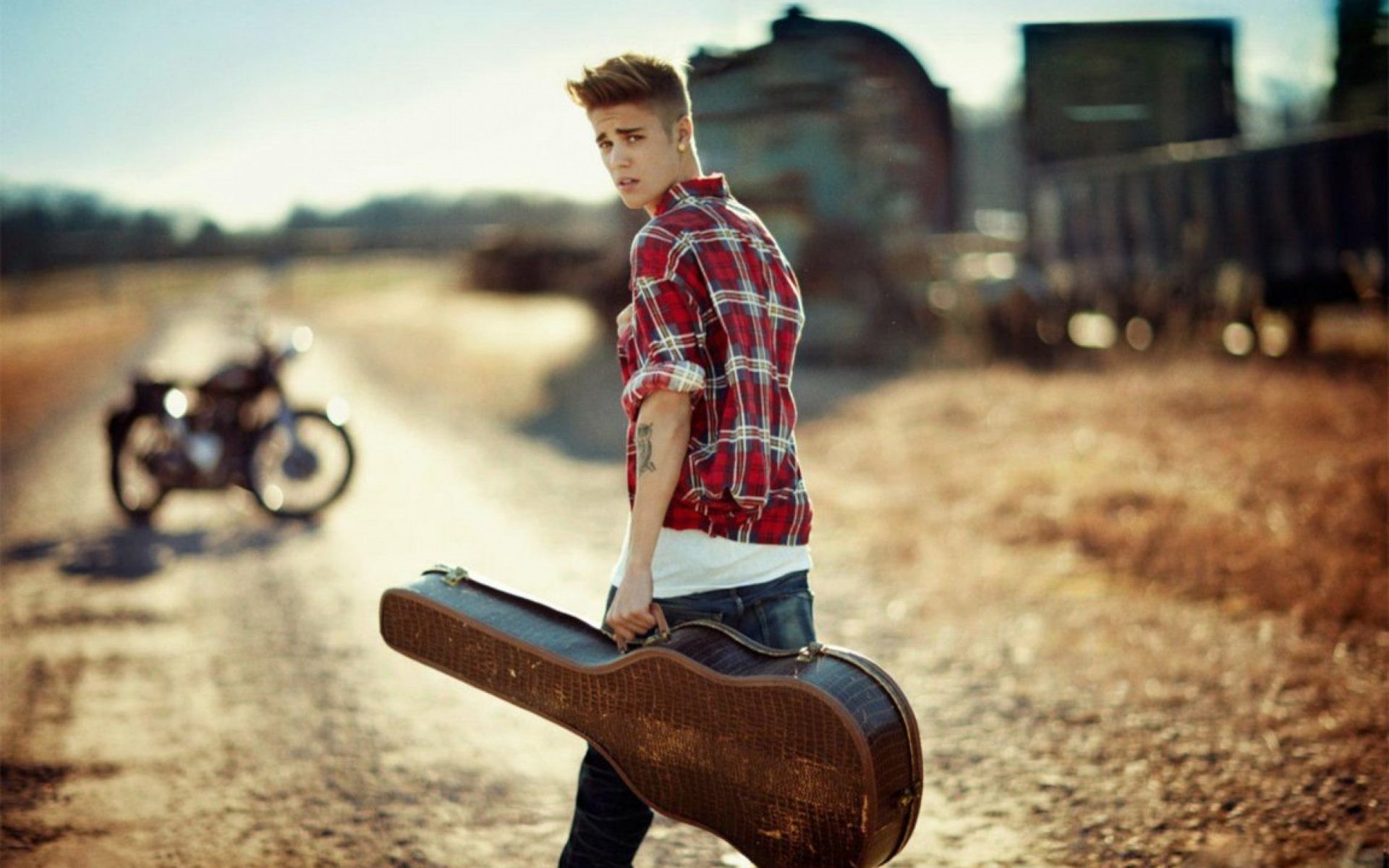 Justin Bieber Desktop Wallpapers