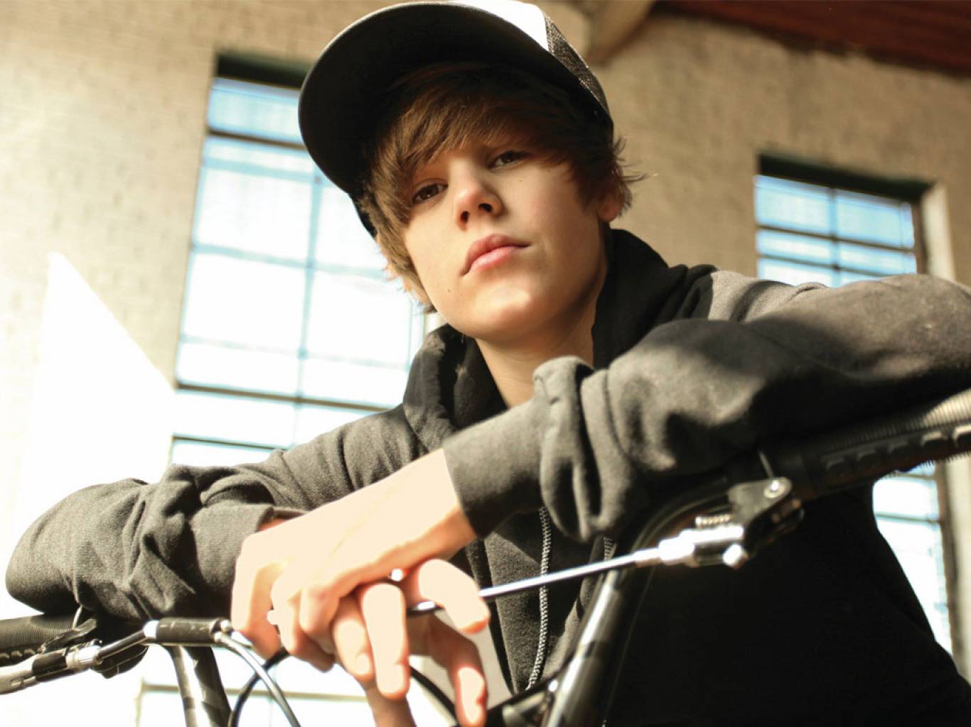 Justin Bieber Desktop Wallpapers