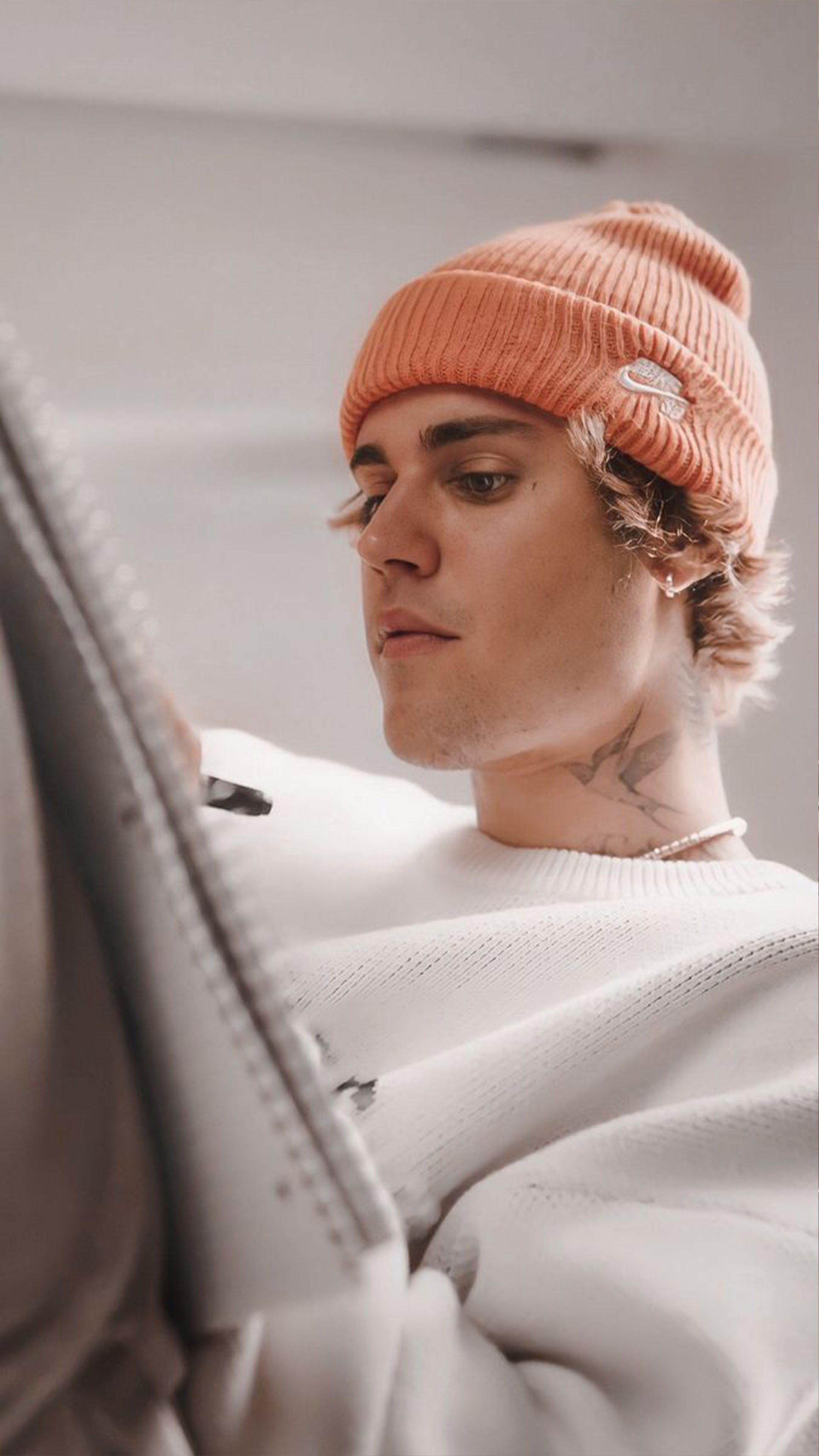 Justin Bieber Home Screen Wallpapers