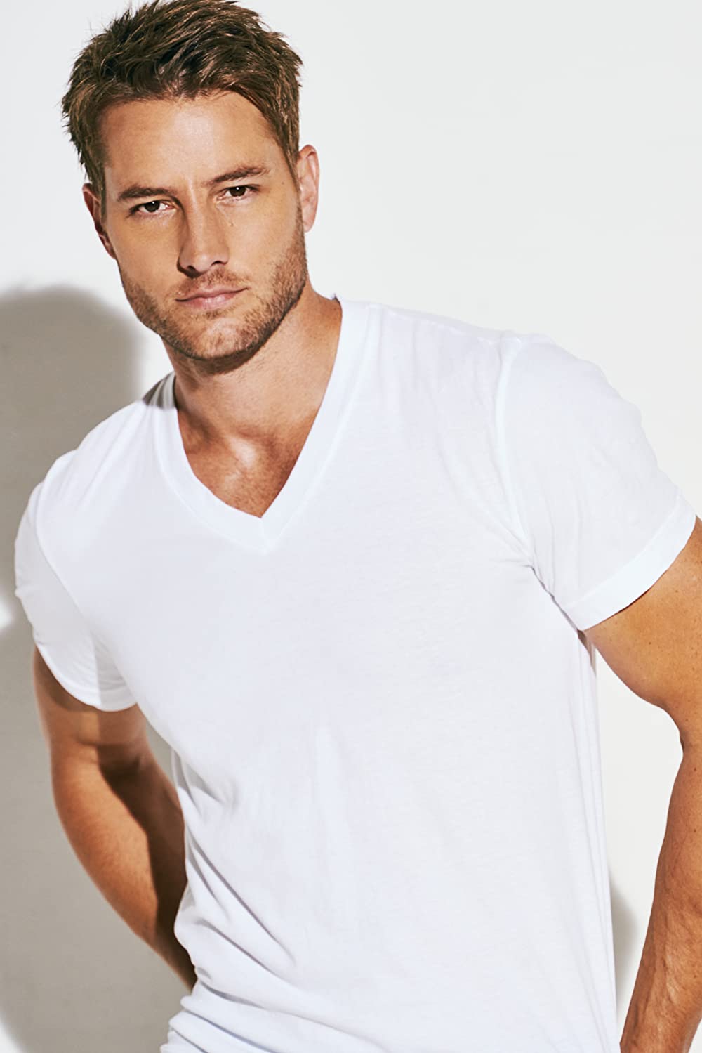 Justin Hartley Photos Wallpapers