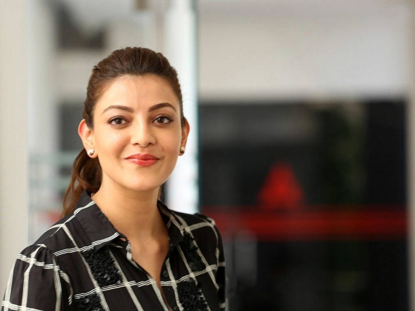 Kajal Aggarwal Wallpapers