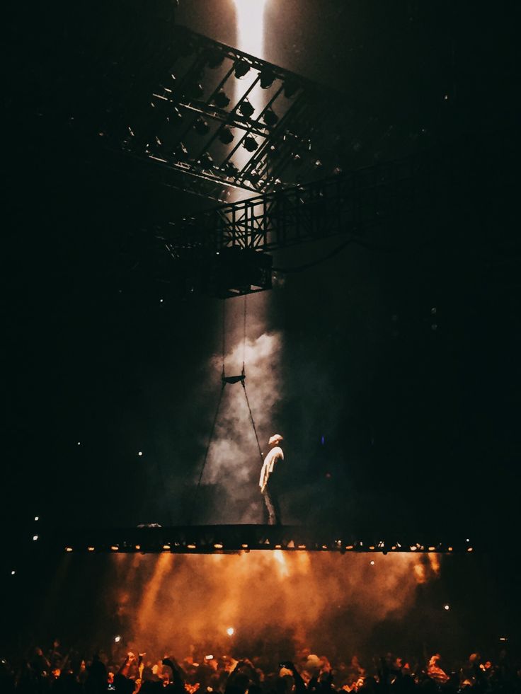 Kanye West Concert Pictures Wallpapers