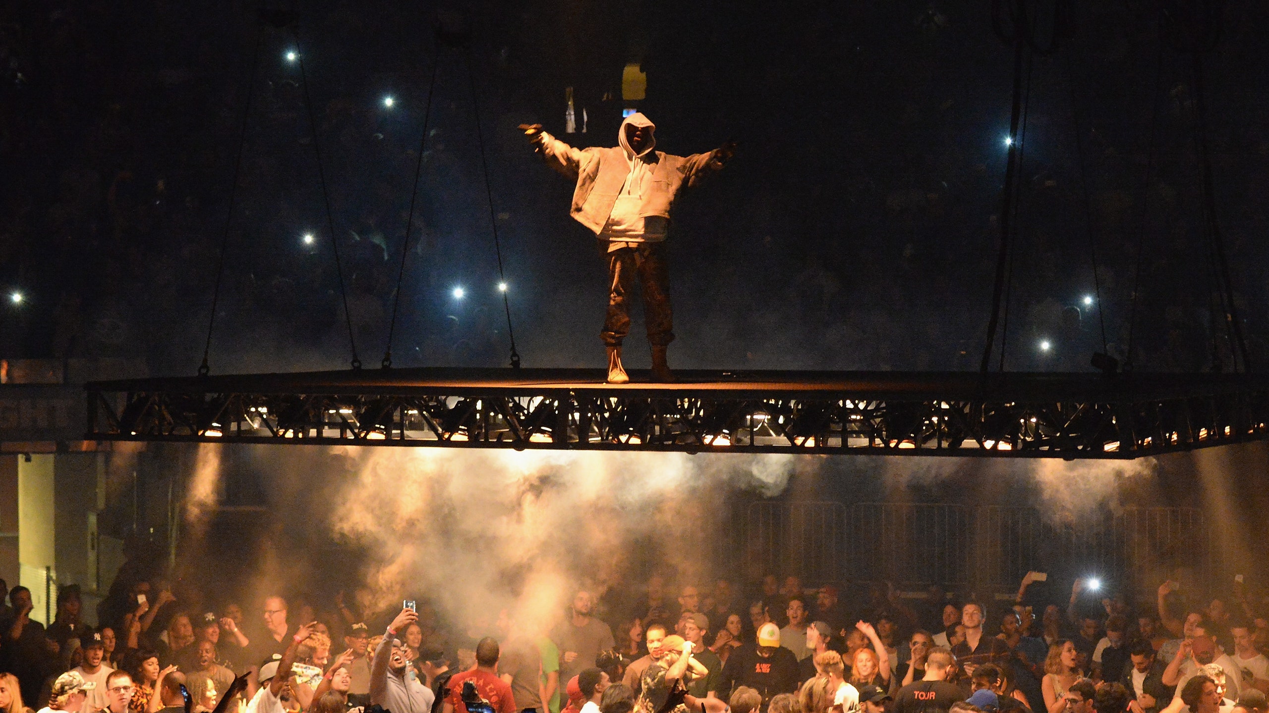 Kanye West Concert Pictures Wallpapers