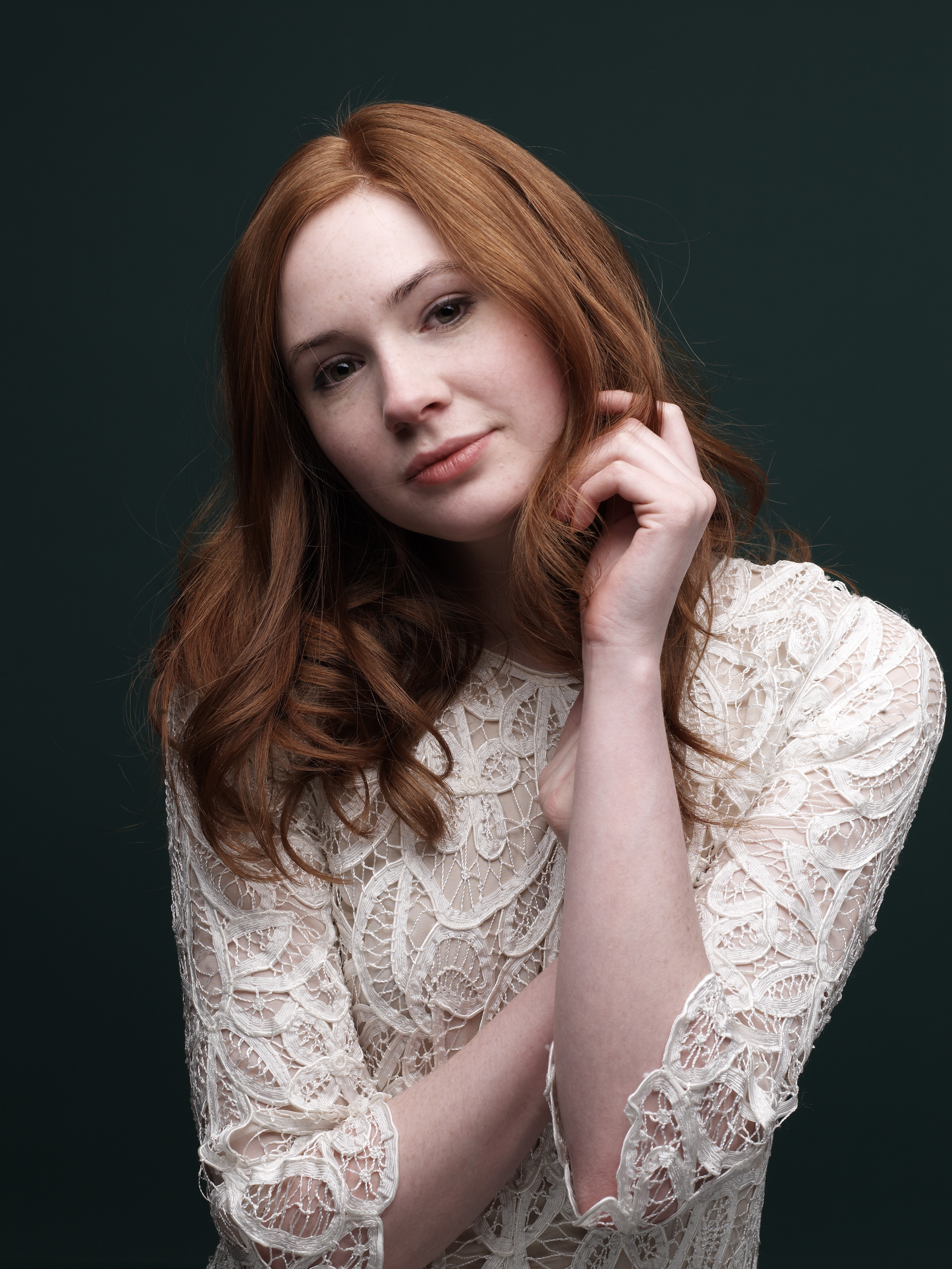 Karen Gillan Cute Wallpapers