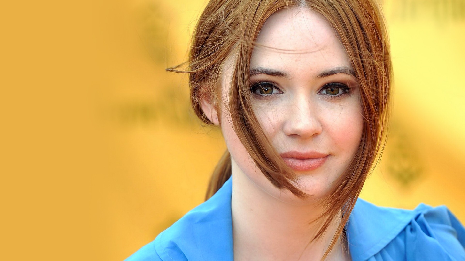 Karen Gillan Cute Wallpapers