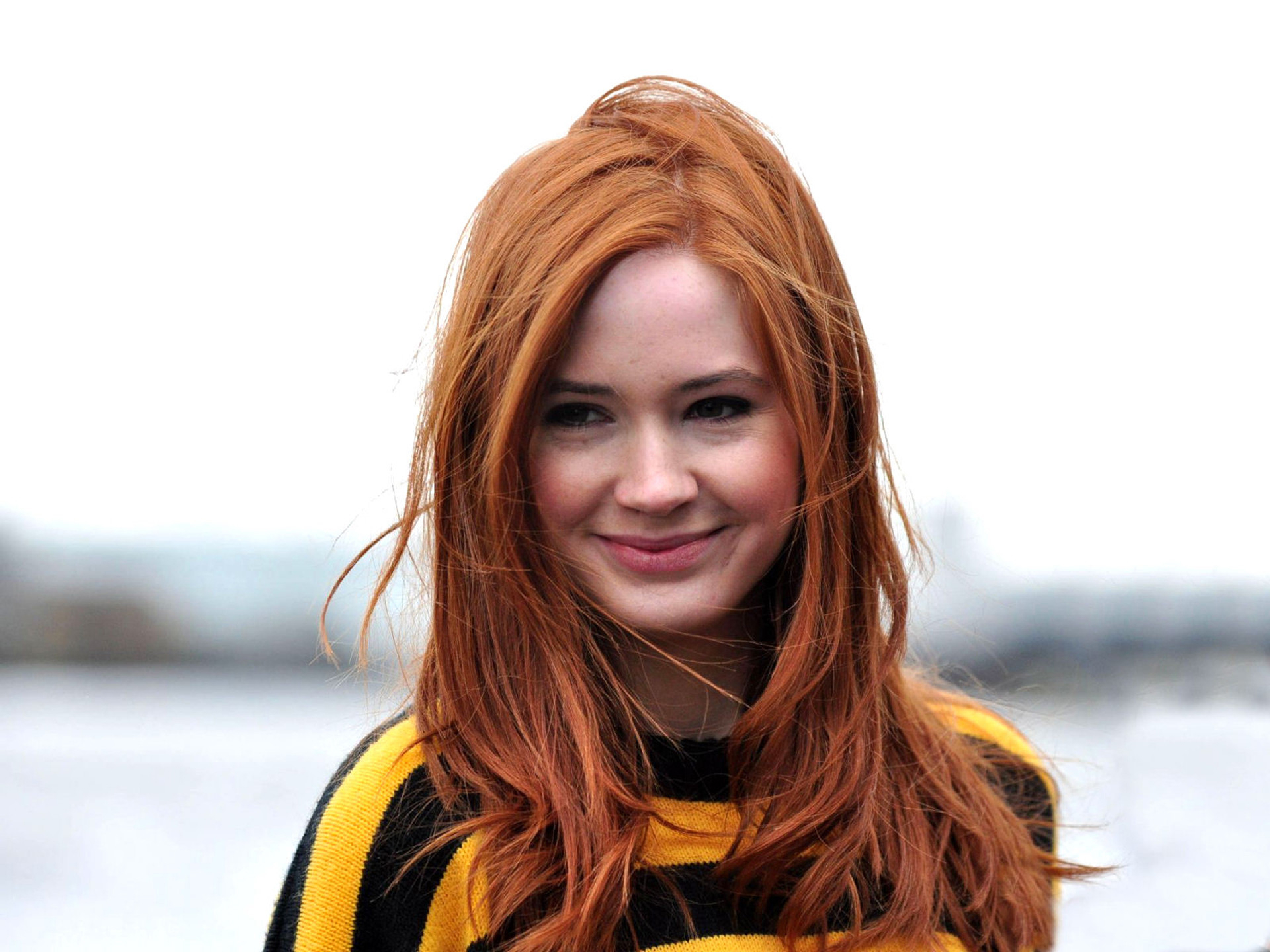 Karen Gillan Redhead Scottish Portrait Wallpapers