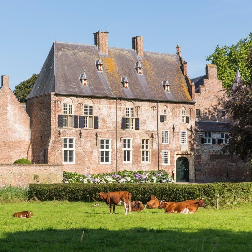 Kasteel Hernen Wallpapers