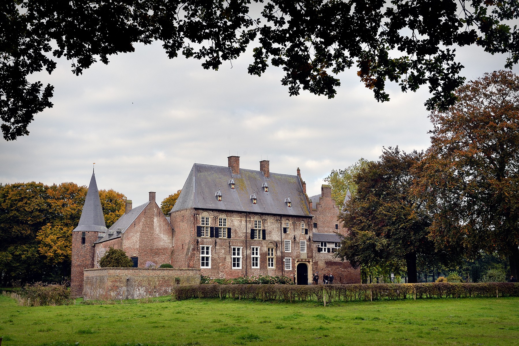 Kasteel Hernen Wallpapers