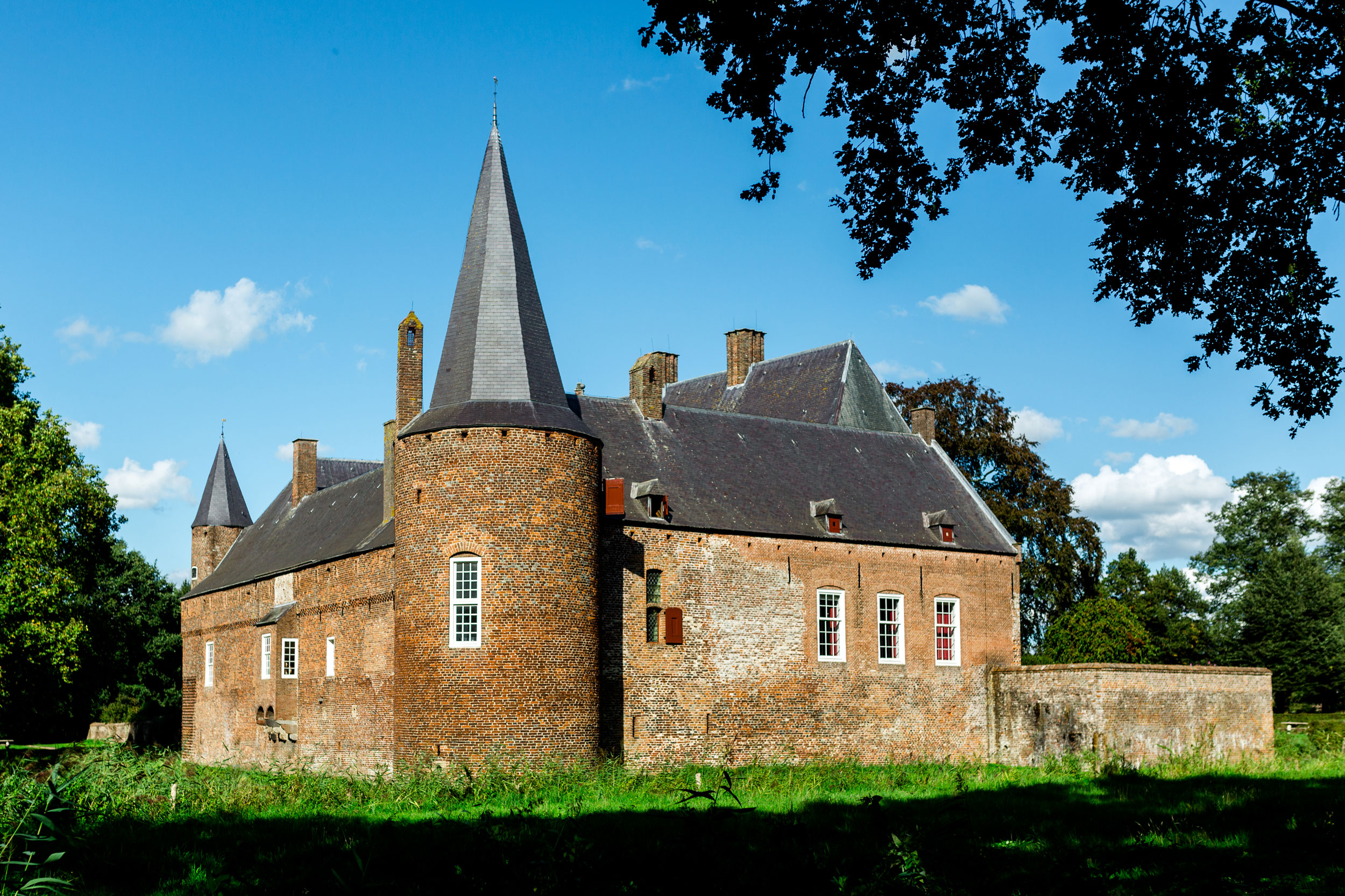 Kasteel Hernen Wallpapers