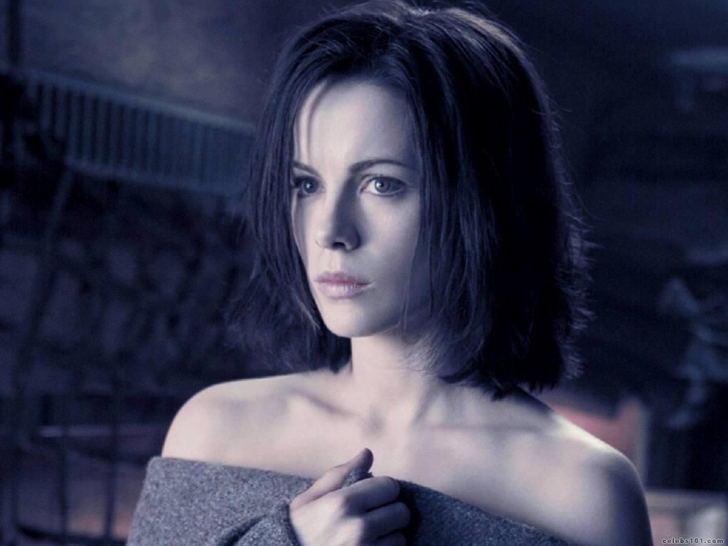 Kate Beckinsale New Hair Cut Wallpapers