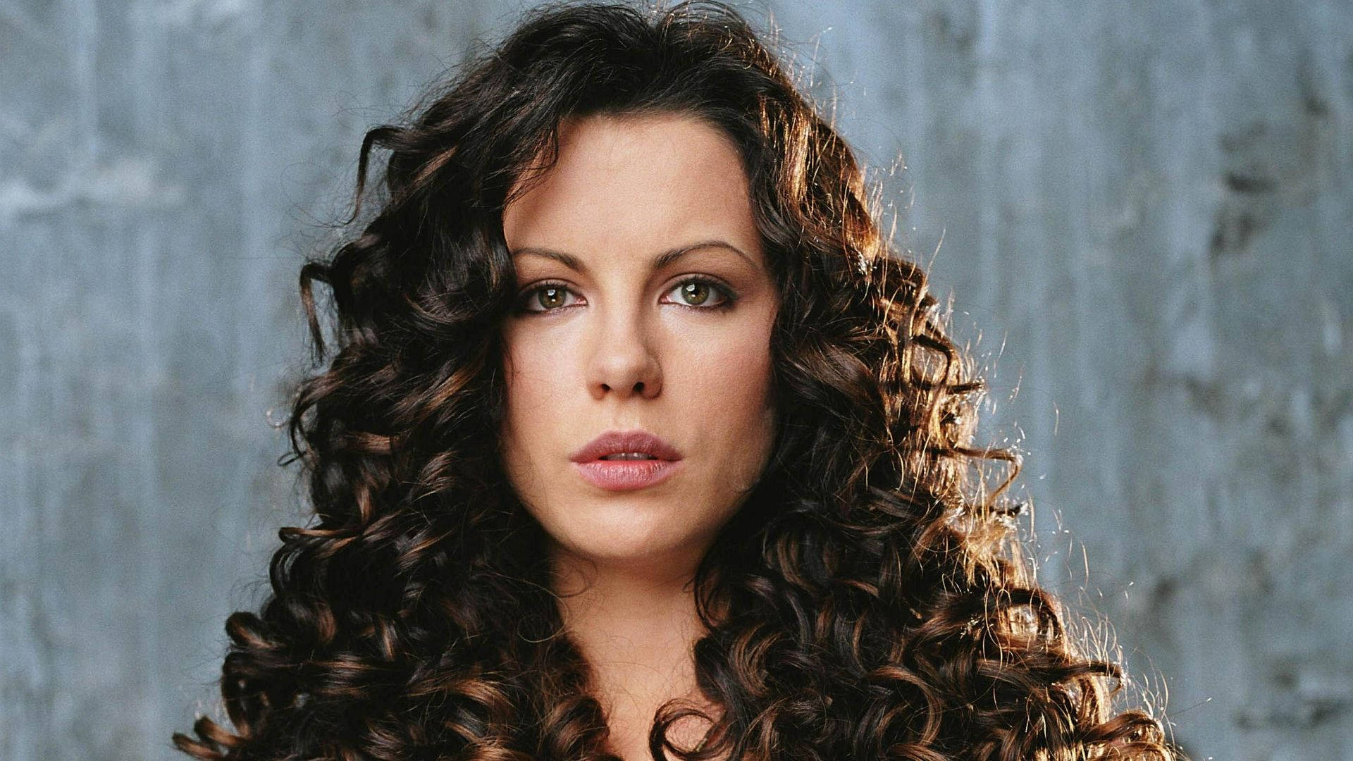 Kate Beckinsale Sad Images Wallpapers