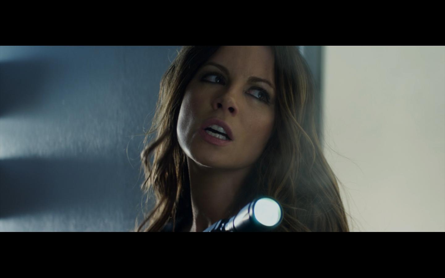 Kate Beckinsale Total Recall Wallpapers
