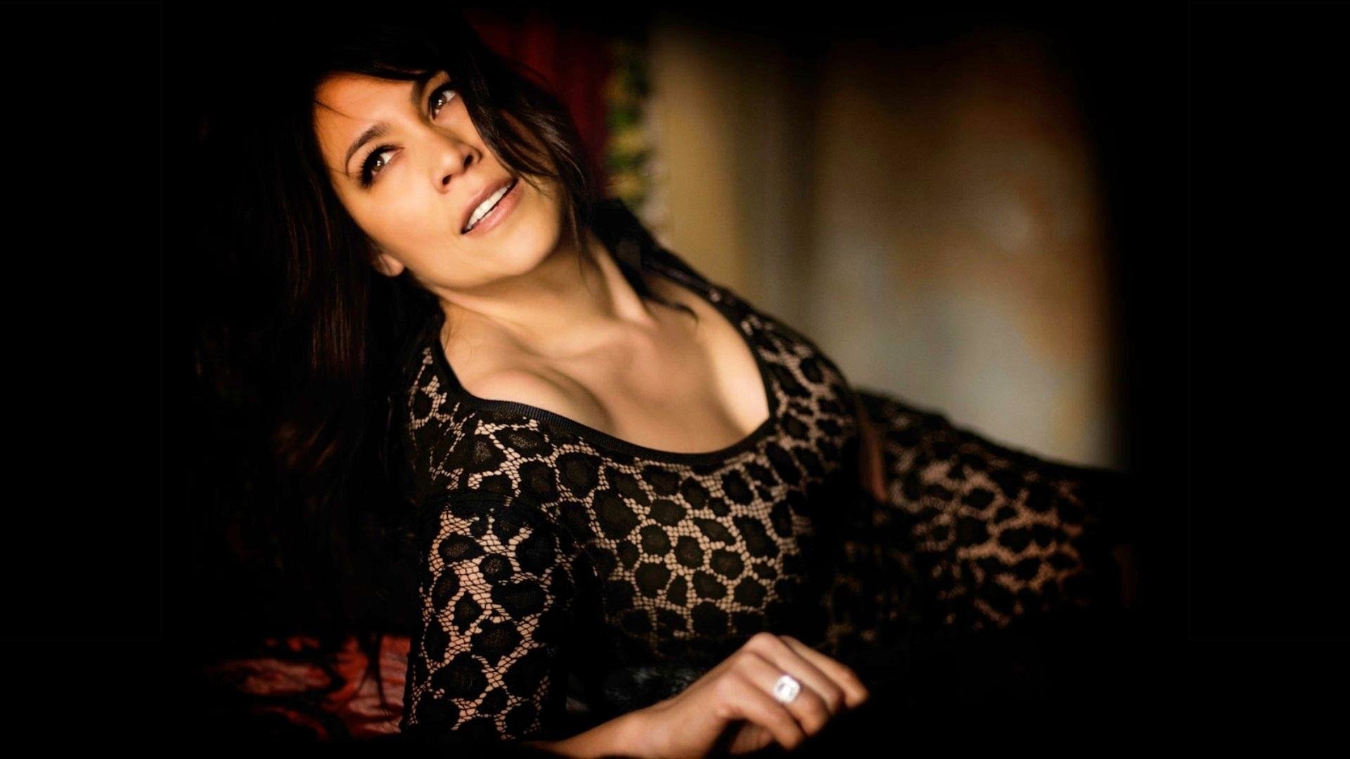 Kate Ceberano Wallpapers