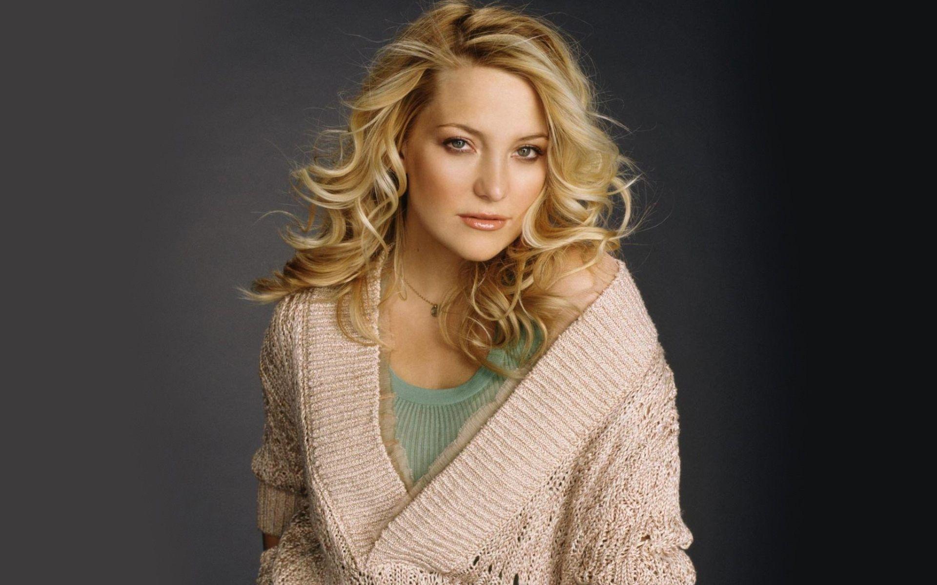 Kate Hudson Jacket Images Wallpapers