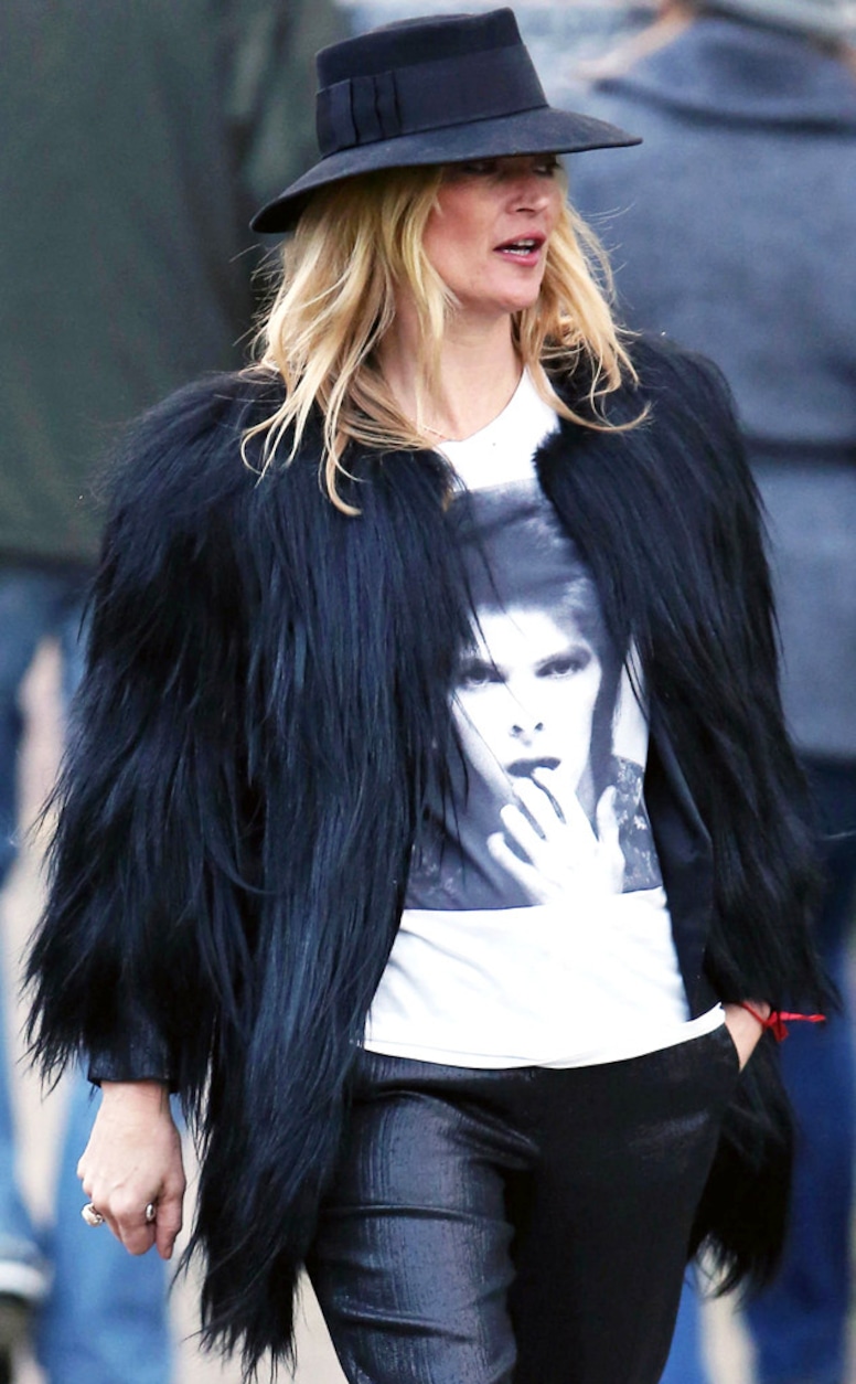 Kate Moss T-Shirt Images Wallpapers