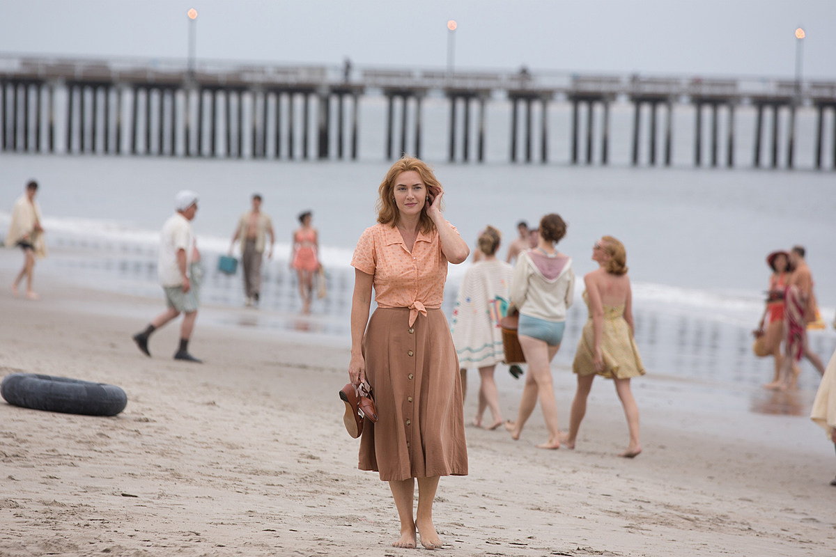 Kate Winslet From Wonder Wheel Wallpapers