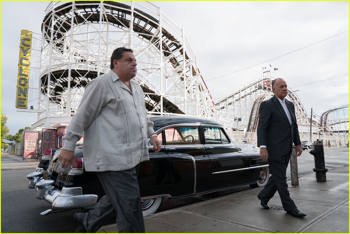 Kate Winslet From Wonder Wheel Wallpapers