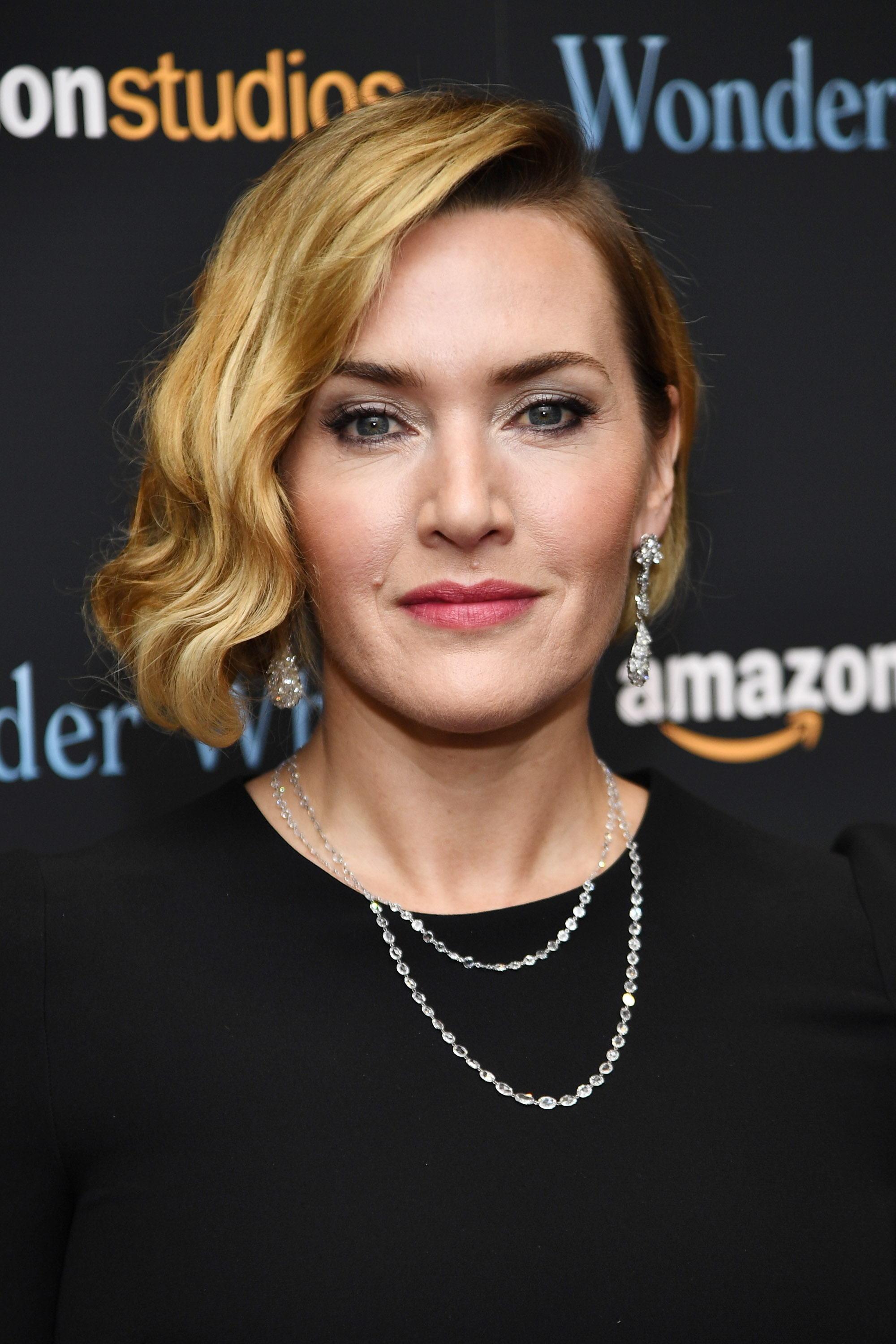 Kate Winslet From Wonder Wheel Wallpapers