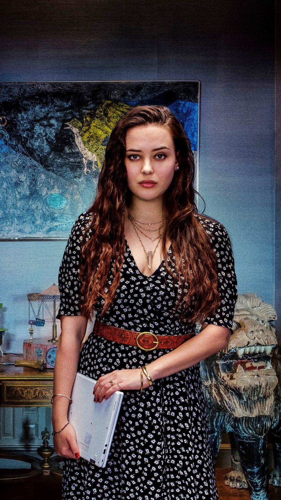 Katherine Langford In Knives Out Wallpapers