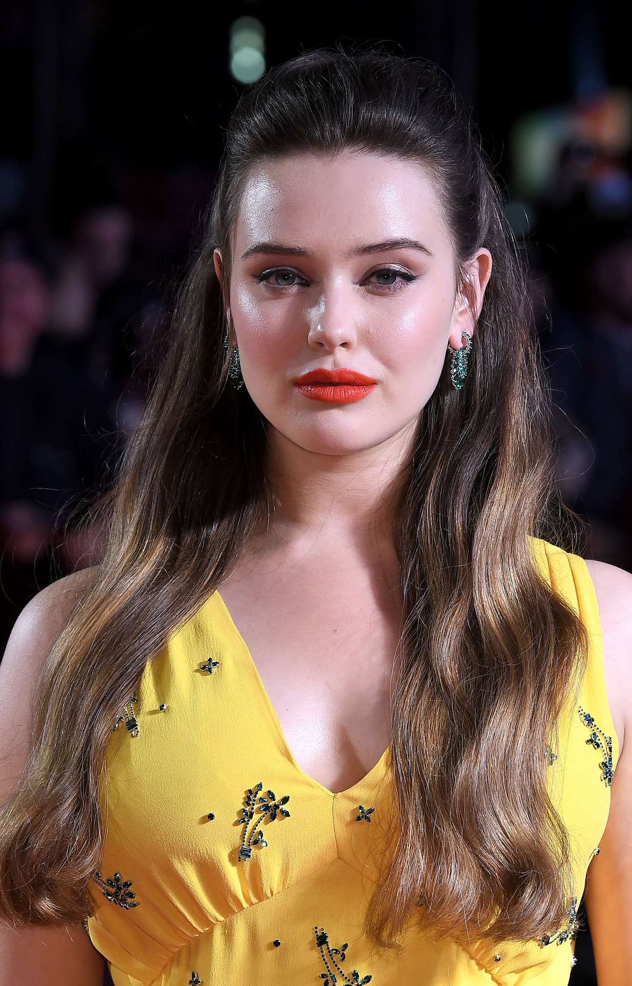 Katherine Langford In Knives Out Wallpapers