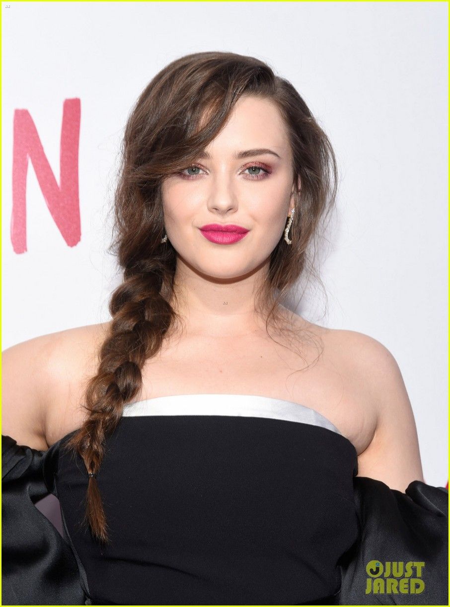 Katherine Langford In Love, Simon 2018 Movie Wallpapers