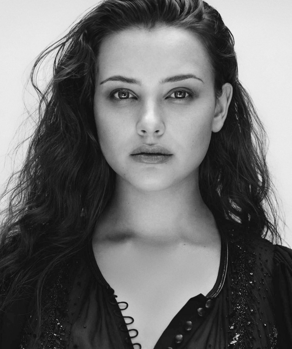 Katherine Langford Monochrome Wallpapers