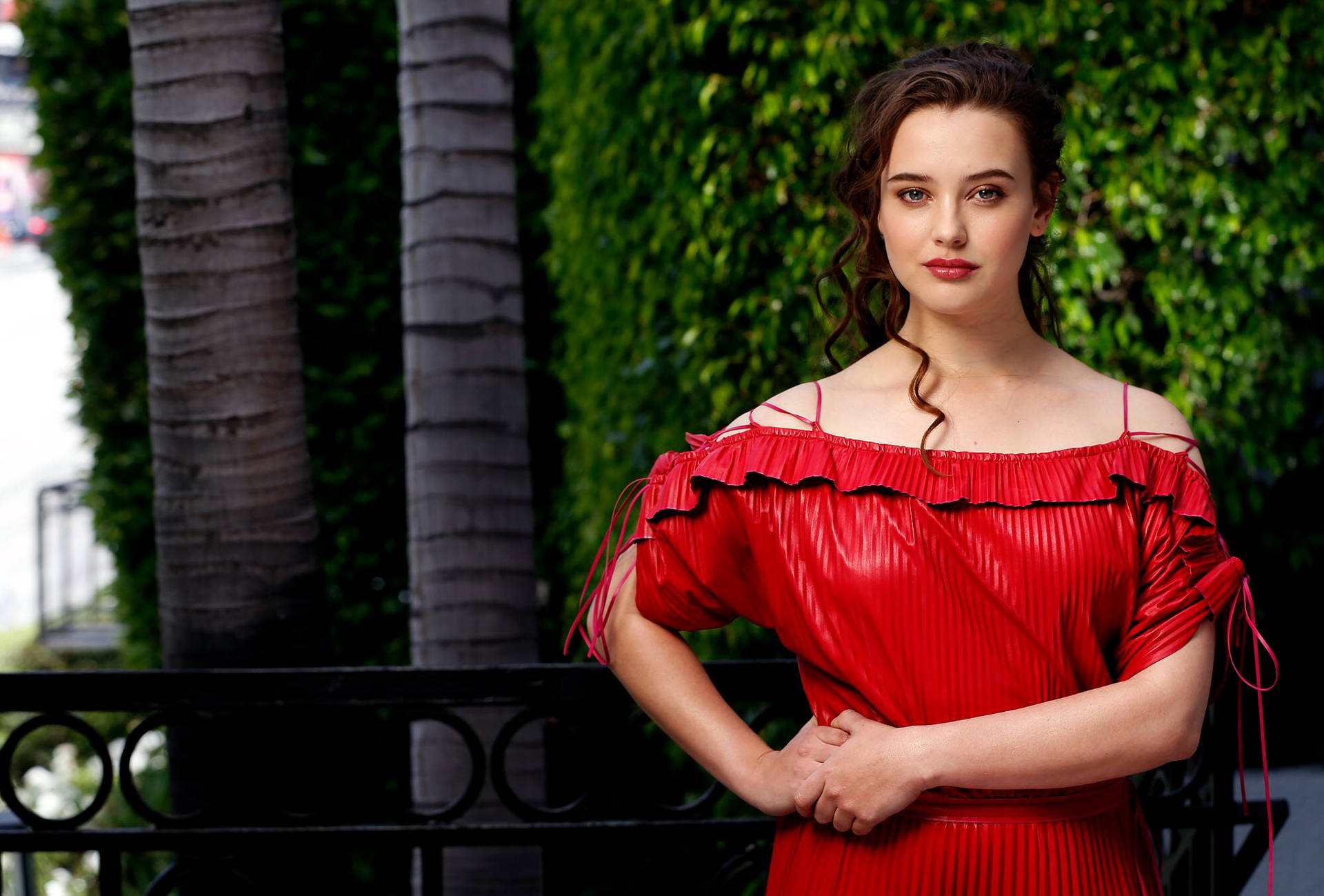 Katherine Langford White Dress Wallpapers