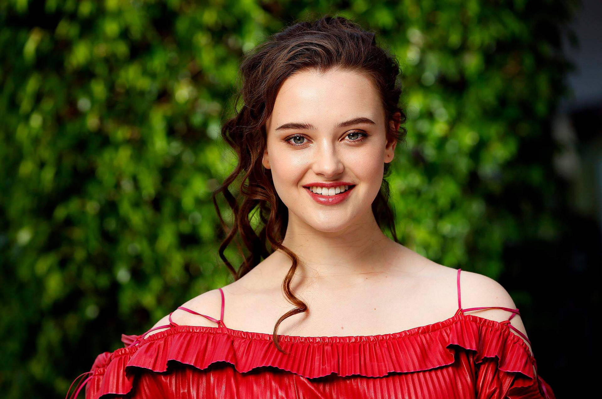 Katherine Langford White Dress Wallpapers