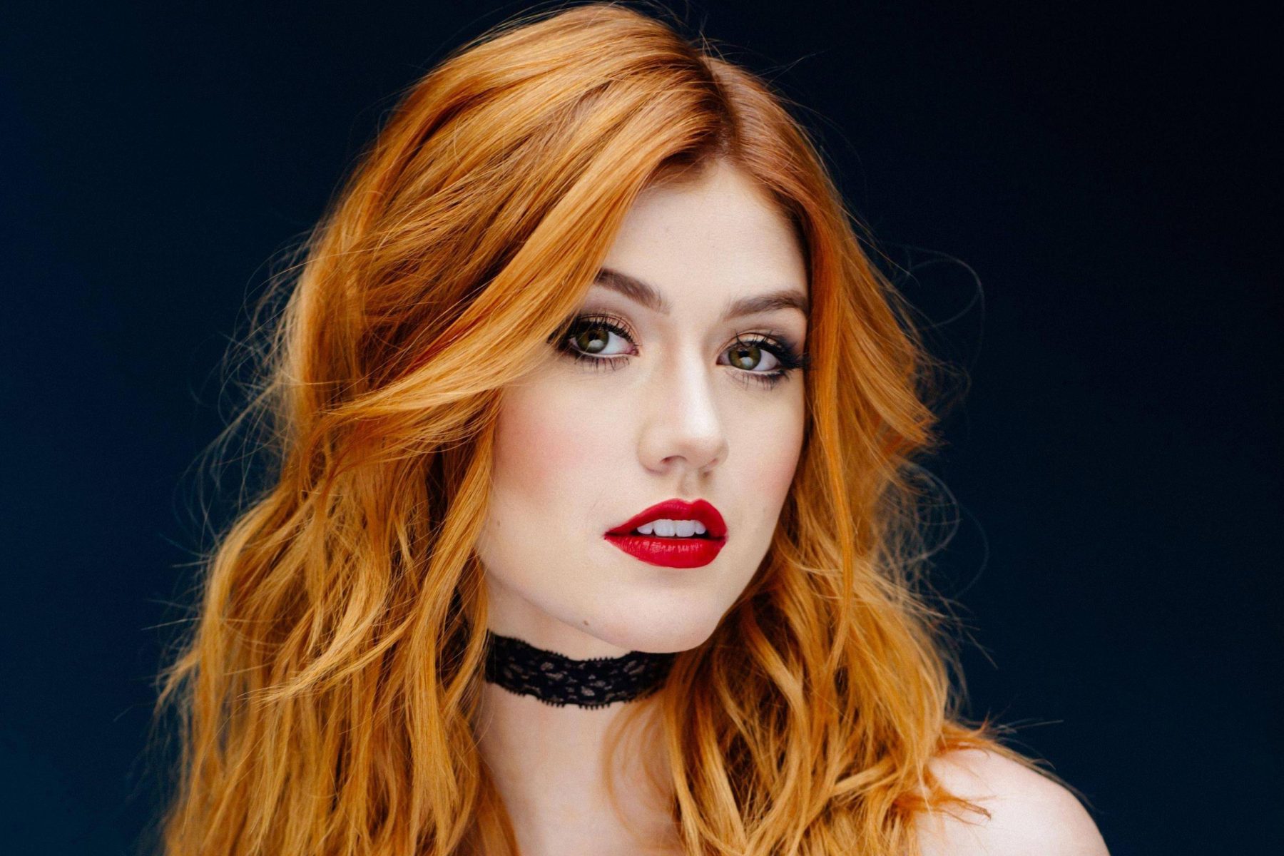 Katherine McNamara 2018 Wallpapers