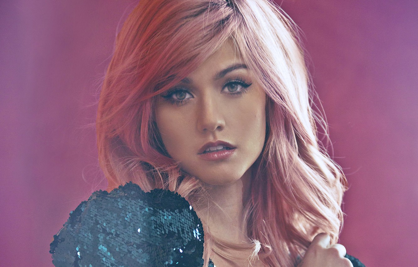 Katherine McNamara Face 2020 Wallpapers