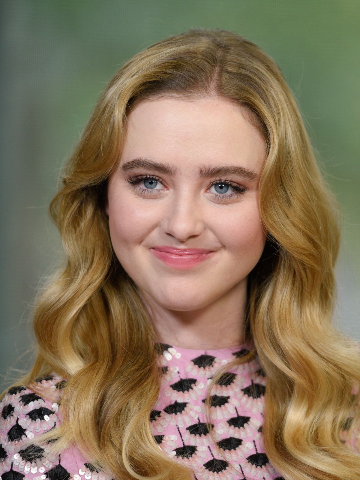 Kathryn newton. Кэтрин Ньютон американская актриса. Кэтрин Ньютон Пикачу. Клэр Новак актриса.