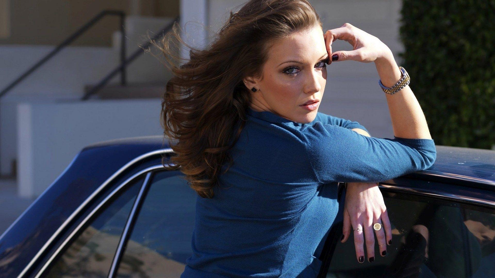 Katie Cassidy New Images Wallpapers