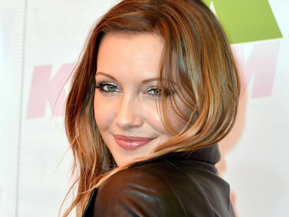 Katie Cassidy Portrait Wallpapers