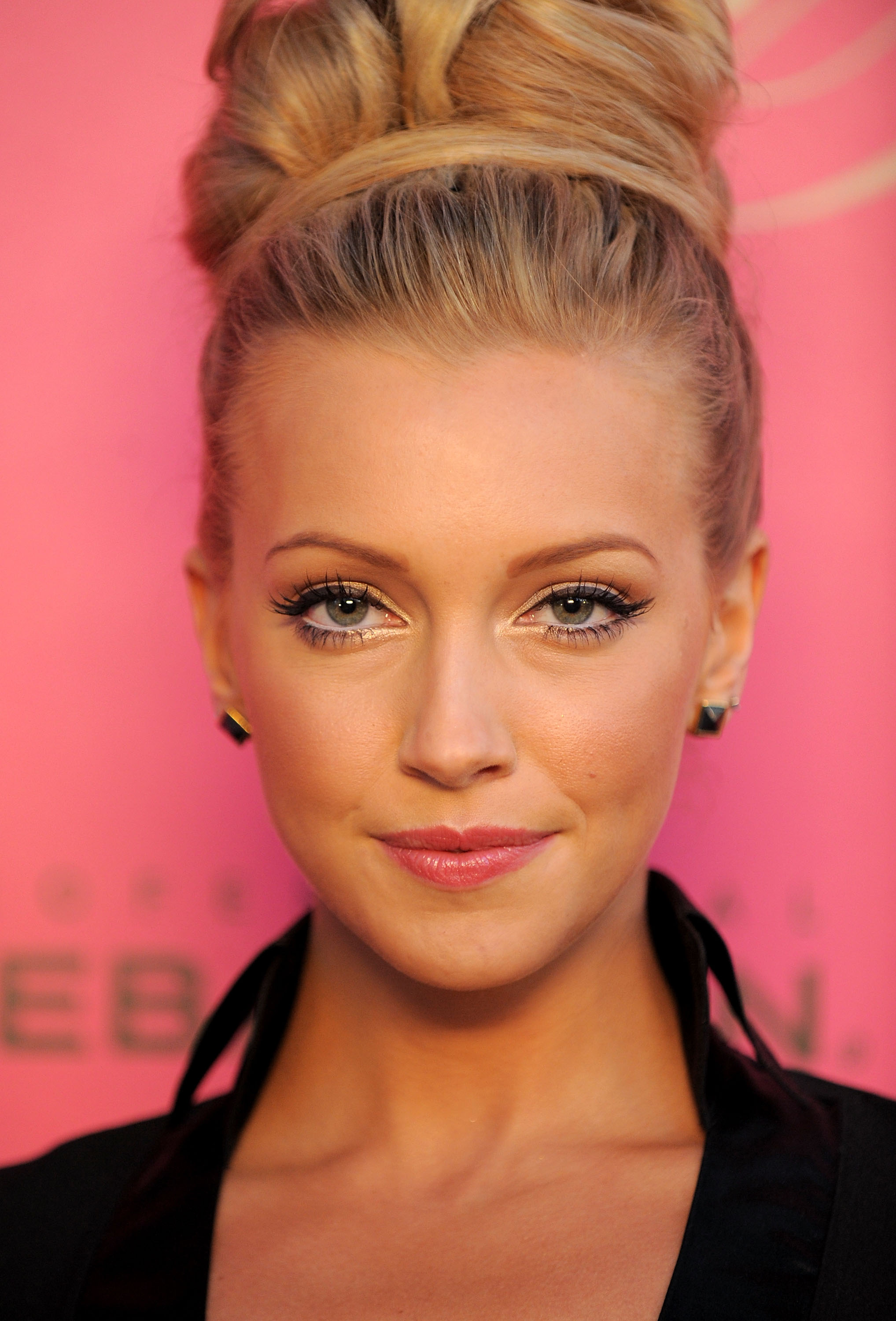 Katie Cassidy Portrait Wallpapers