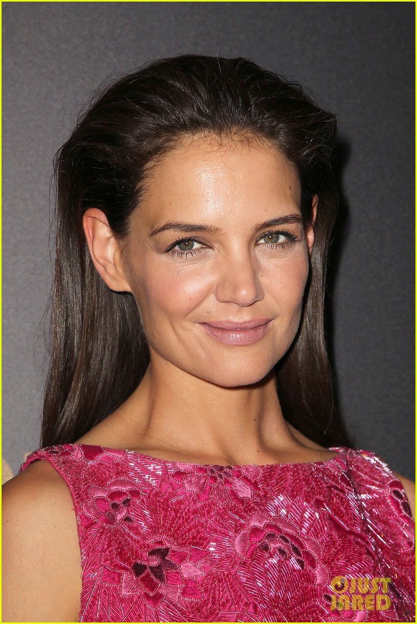 Katie Holmes Hot Images Wallpapers