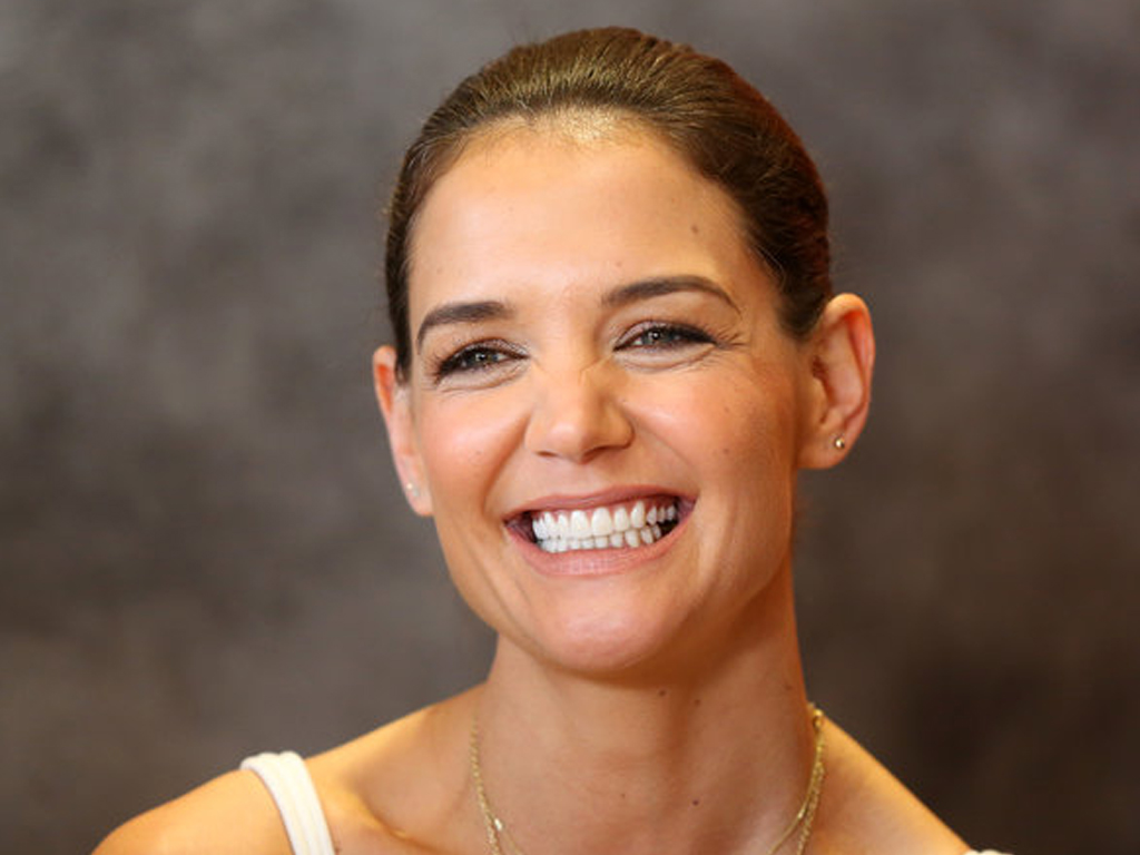 Katie Holmes Smile Pic Wallpapers