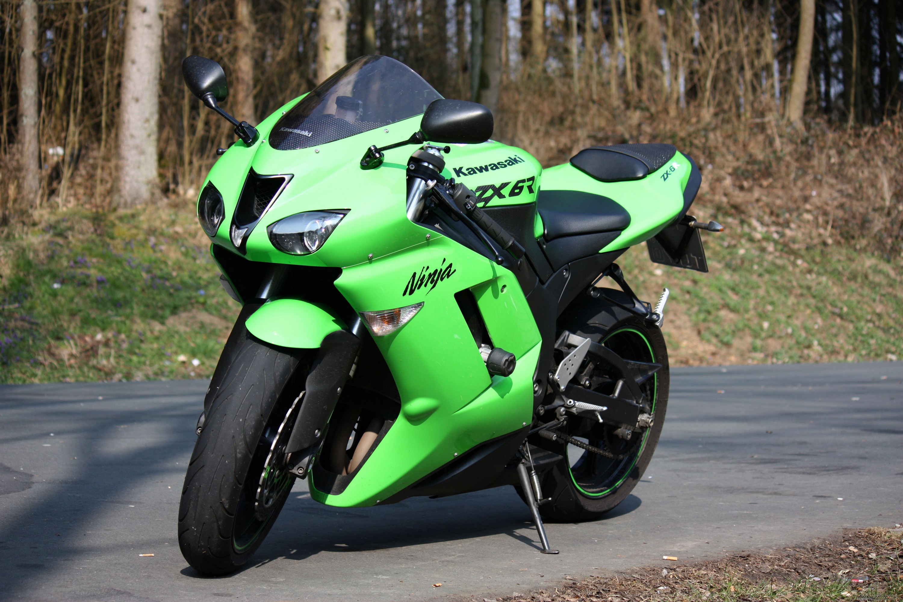 Kawasaki Ninja Zx-6R Wallpapers