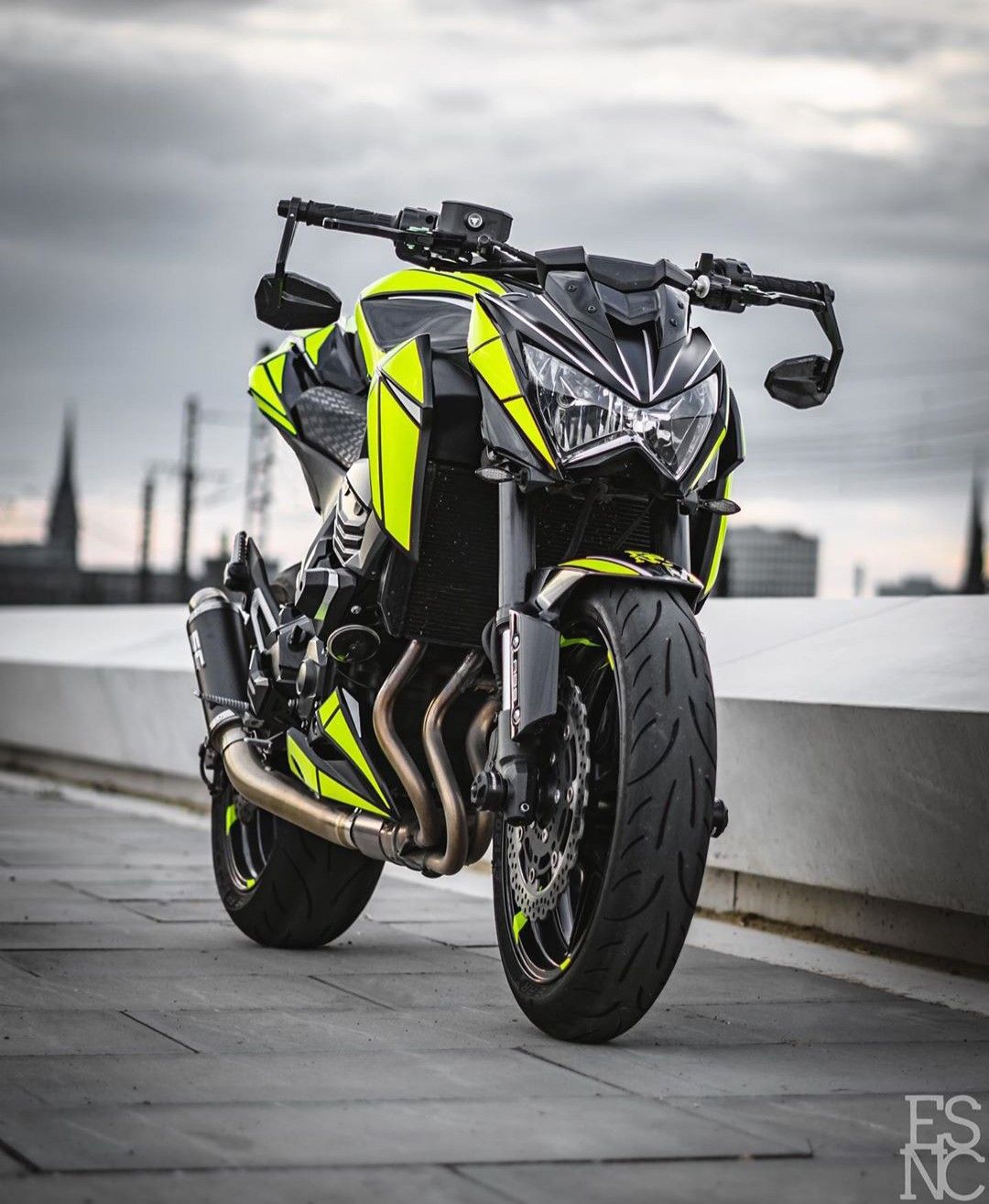 Kawasaki Z800 Wallpapers