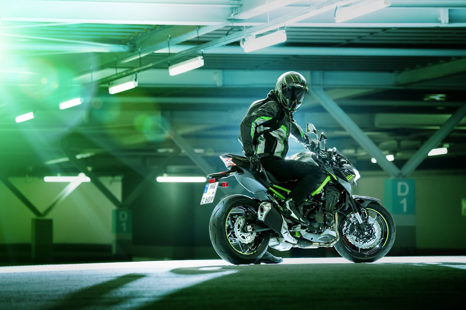 Kawasaki Z900 Wallpapers